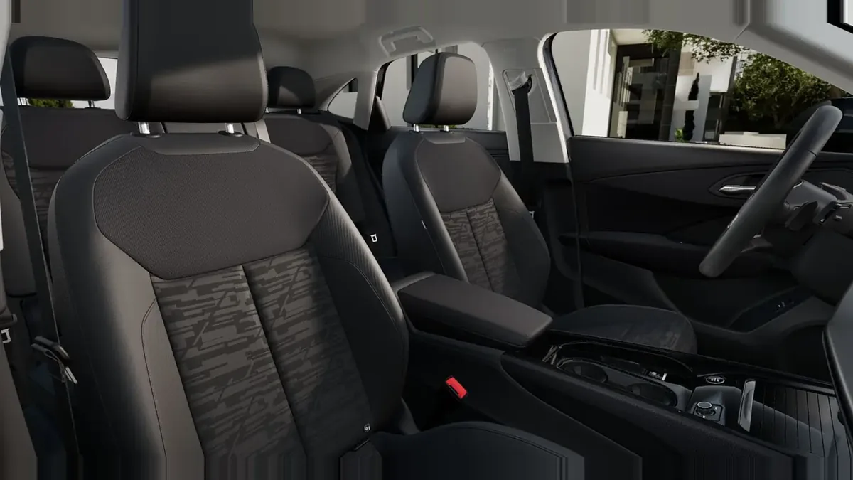 Audi Q3 Sportback Advanced TDI 110kW S Tronic en renting en Barcelona — vista 9