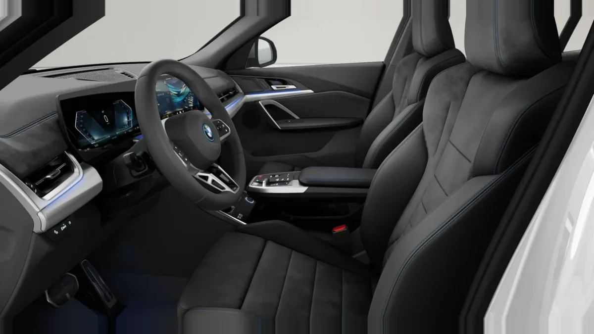 BMW ix2 eDrive20 en renting en Barcelona — vista 6