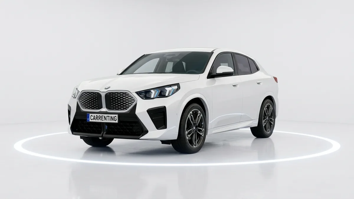 BMW ix2 eDrive20 en renting en Barcelona — Lateral