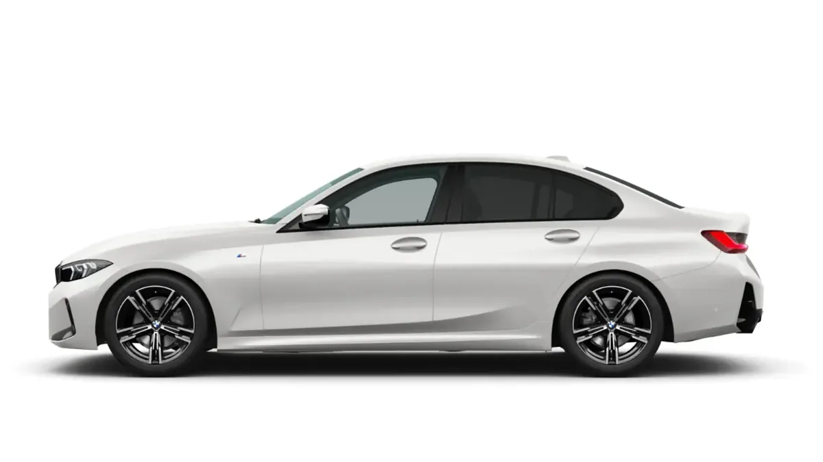 BMW Serie 3 320d Berlina en renting en Barcelona — Trasera