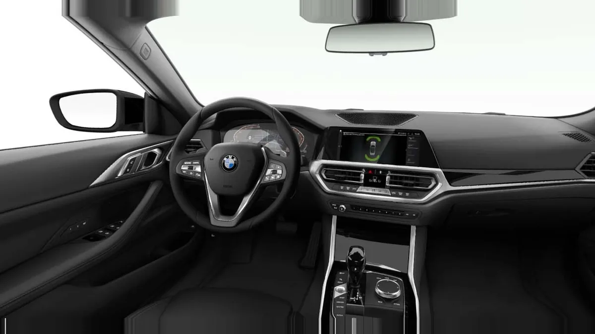 BMW Serie 4 430i xDrive Coupé en renting en Barcelona — Trasera
