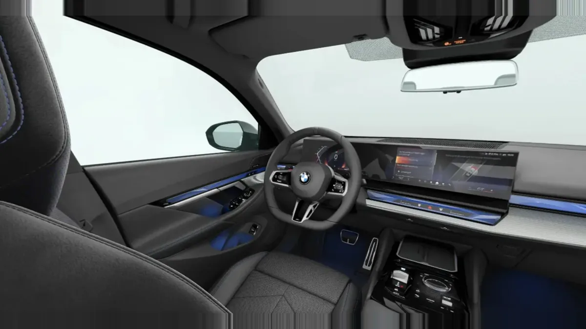 BMW Serie 5 520d Touring en renting en Barcelona — Interior