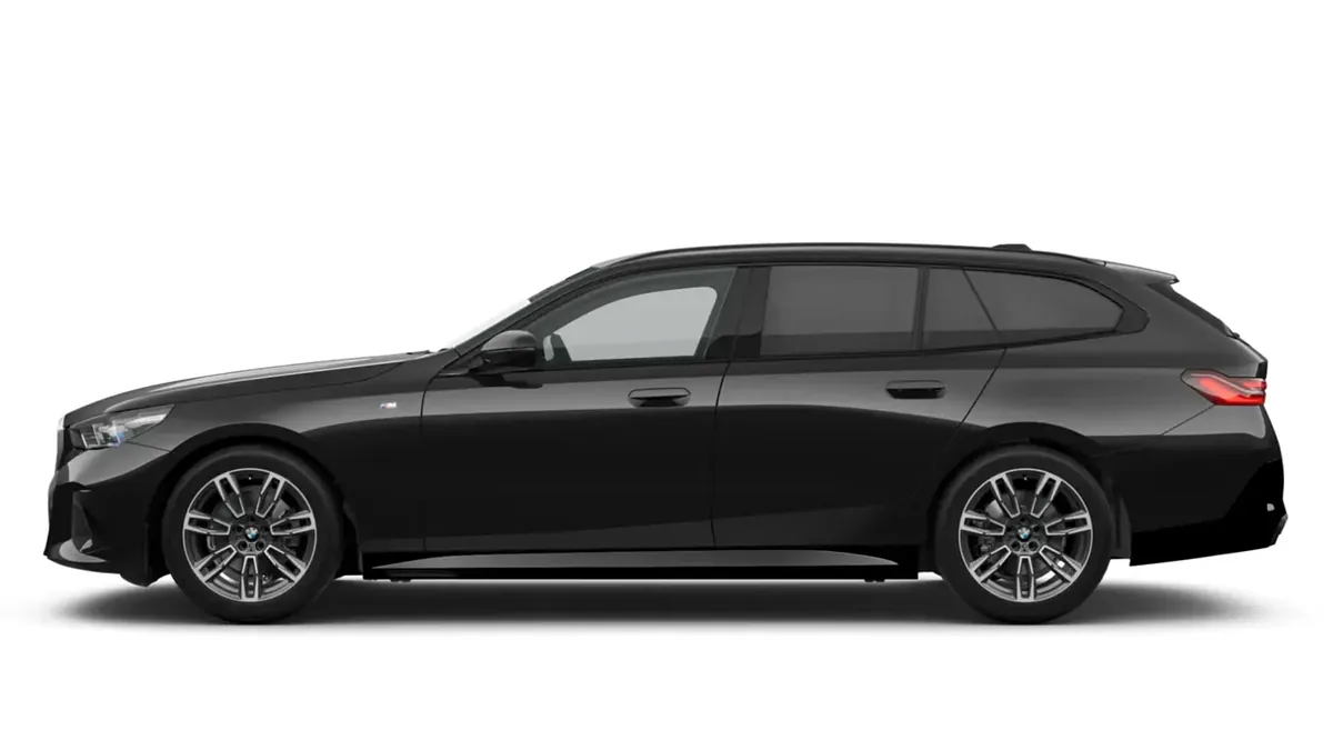 BMW Serie 5 520d Touring en renting en Barcelona — Trasera