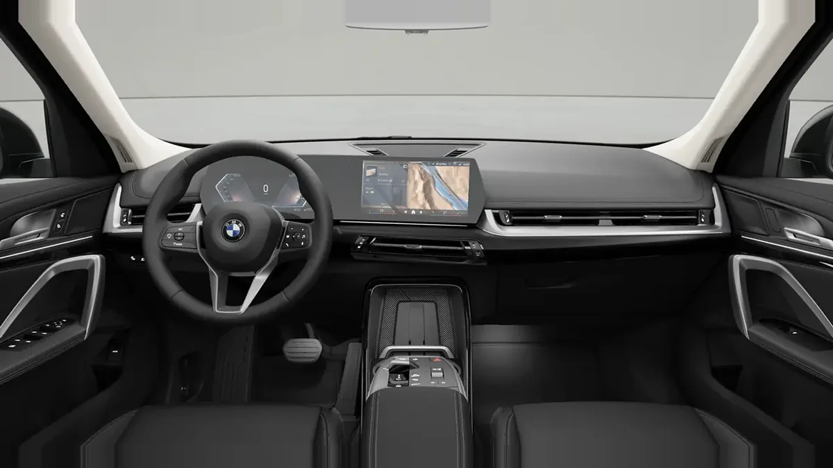 BMW X1 sDrive20d xLine 120kW en renting en Barcelona — Interior