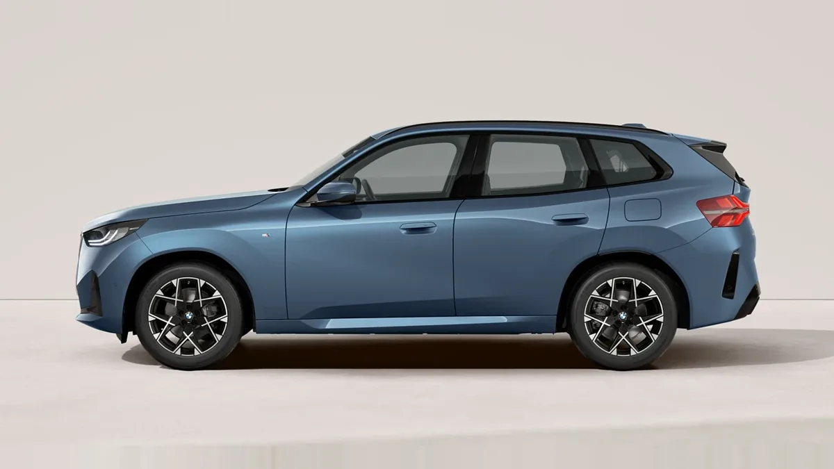 BMW X3 20d xDrive en renting en Barcelona — Delantera