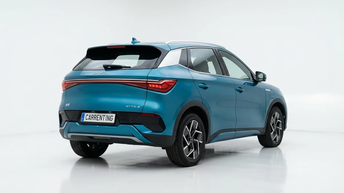 BYD ATTO 2 DM-i Boost en renting en Barcelona — Delantera
