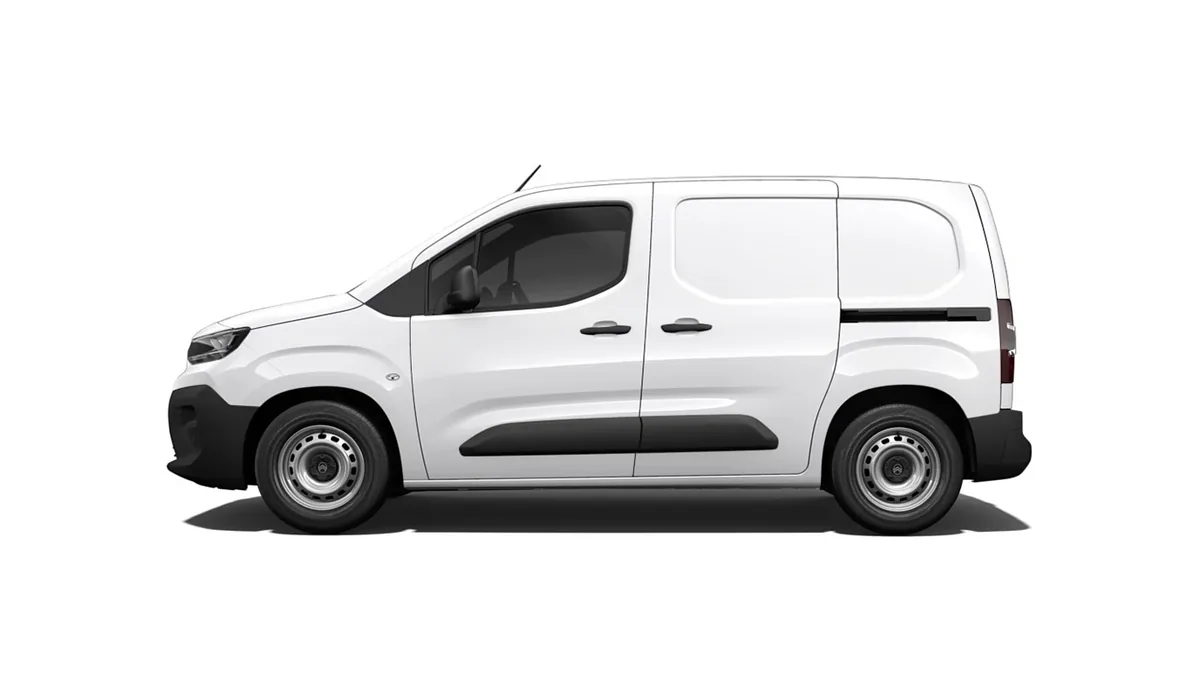 Citroën Berlingo Talla M BlueHDI 100cv van en renting en Barcelona — Trasera