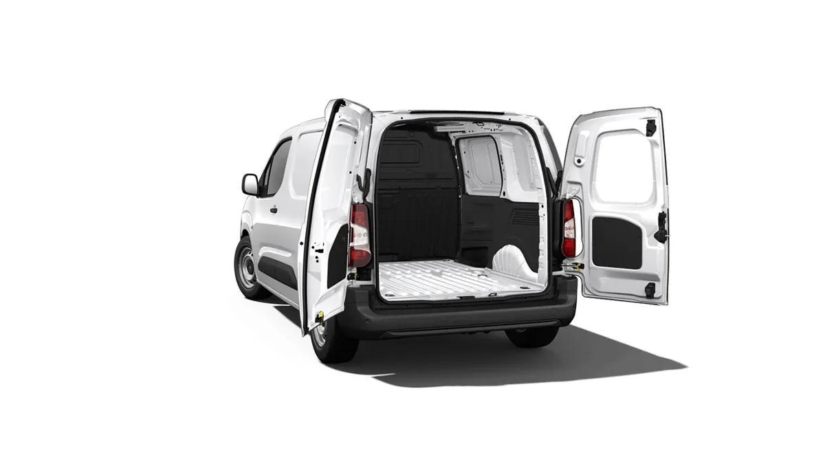 Citroën Berlingo Talla M BlueHDI 100cv van en renting en Barcelona — Delantera