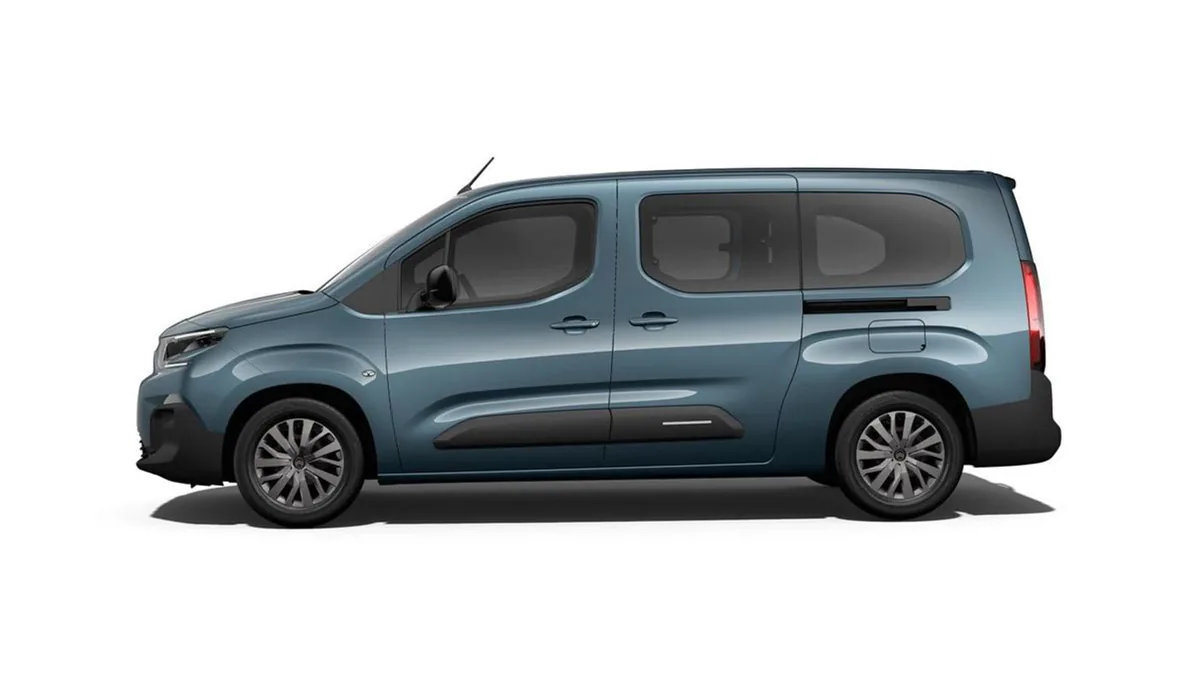 Citroën Berlingo Talla XL BlueHDi 100 YOU L2 N1 Adaptado en renting en Barcelona — vista 6
