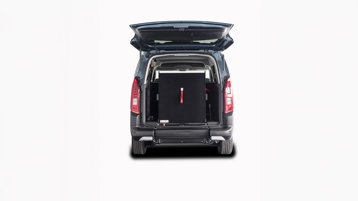 Citroën Berlingo Talla XL BlueHDi 100 YOU L2 N1 Adaptado en renting en Barcelona — vista 7