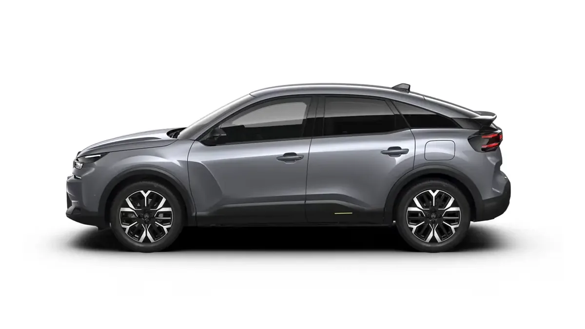 Citroën C4 Hybrid e-DCS6 Max 145CV en renting en Barcelona — Trasera