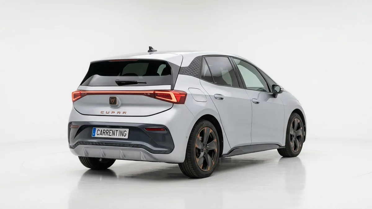 CUPRA Born e-Boost Pack Advanced Plus en renting en Barcelona — Trasera