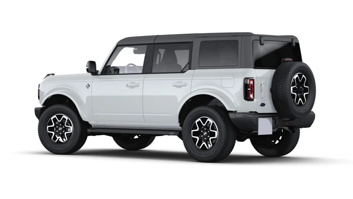 Ford Bronco Outer Banks 2.7 EcoBoost V6 335CV en renting en Barcelona — Delantera