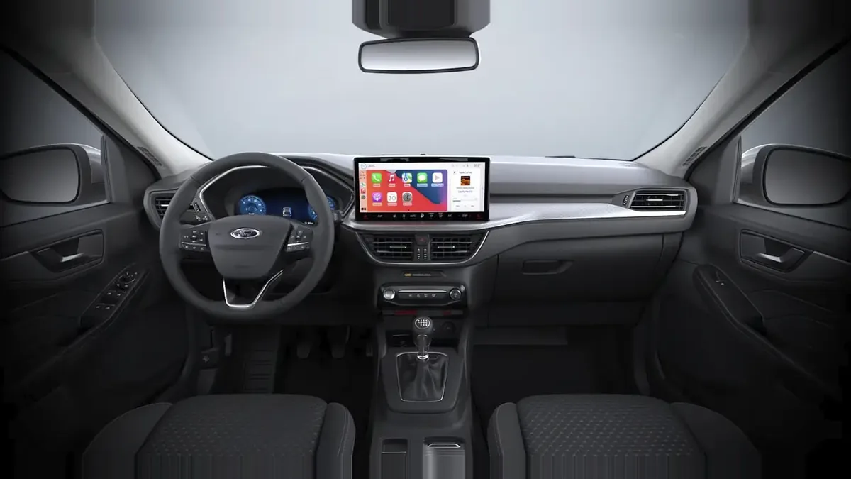 Ford Kuga Titanium 1.5 Ecoboost 150CV II en renting en Barcelona — Interior