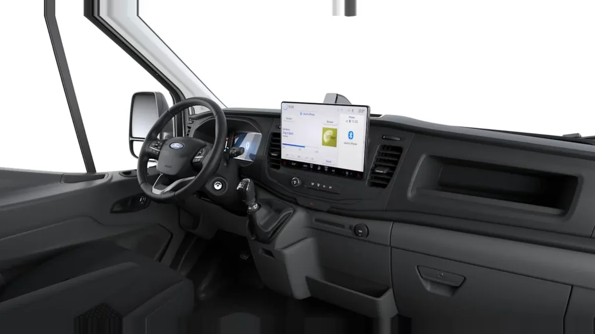 Ford TRANSIT 350 L2 Trend N1 EcoBlue 96kW FWD en renting en Barcelona — Interior