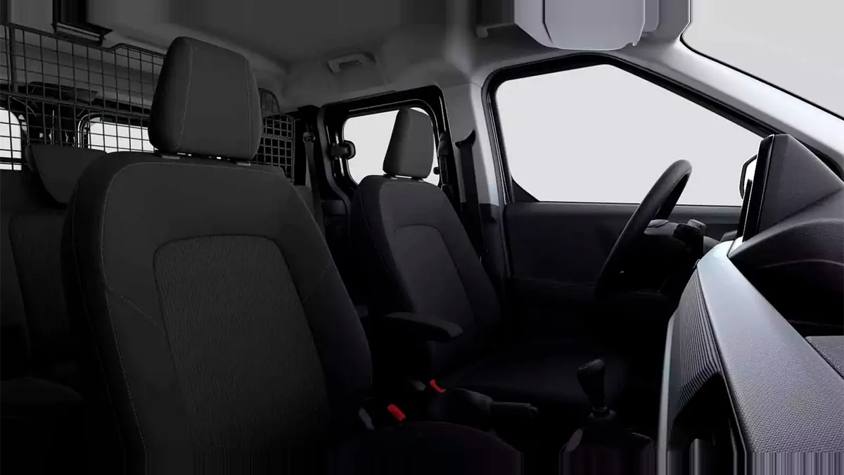 Ford Transit Courier Kombi 1.5 Ecoblue Trend II en renting en Barcelona — vista 10