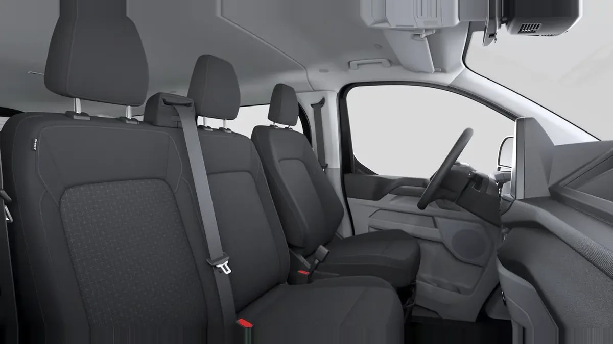 Ford Transit Custom Kombi 2.0 EcoBlue 136CV 320 L2 Trend II en renting en Barcelona — vista 6