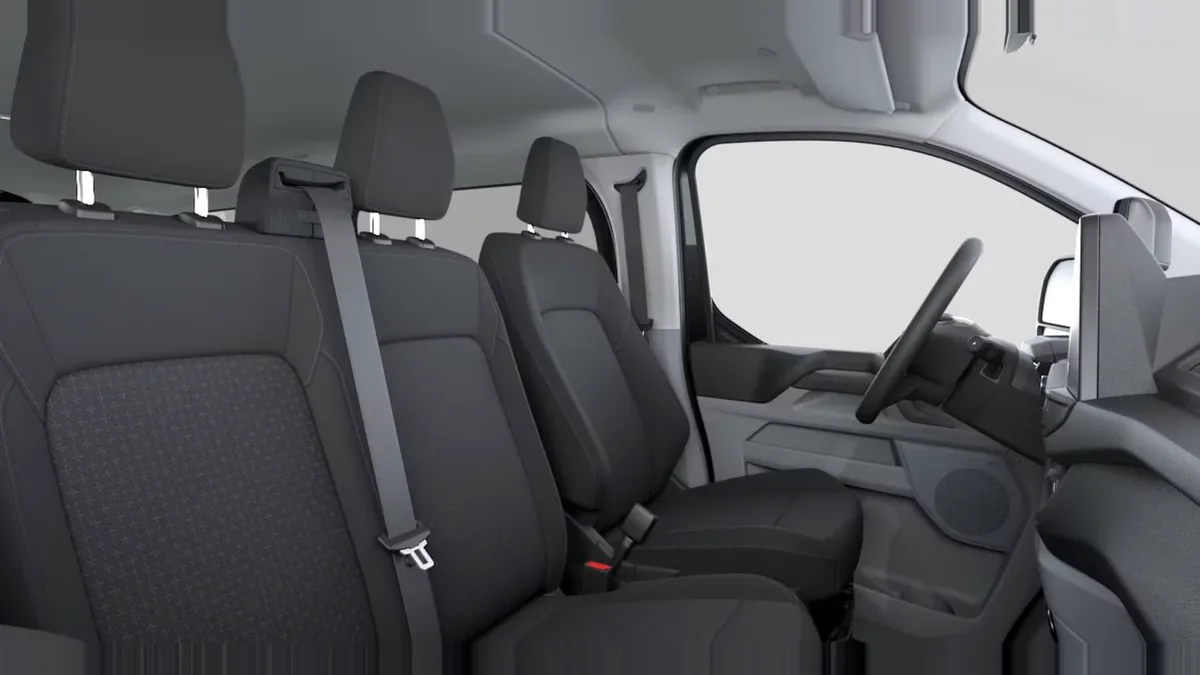 Ford TRANSIT Kombi 2.5 Duratec PHEV 171 340 L1 Trend en renting en Barcelona — vista 7
