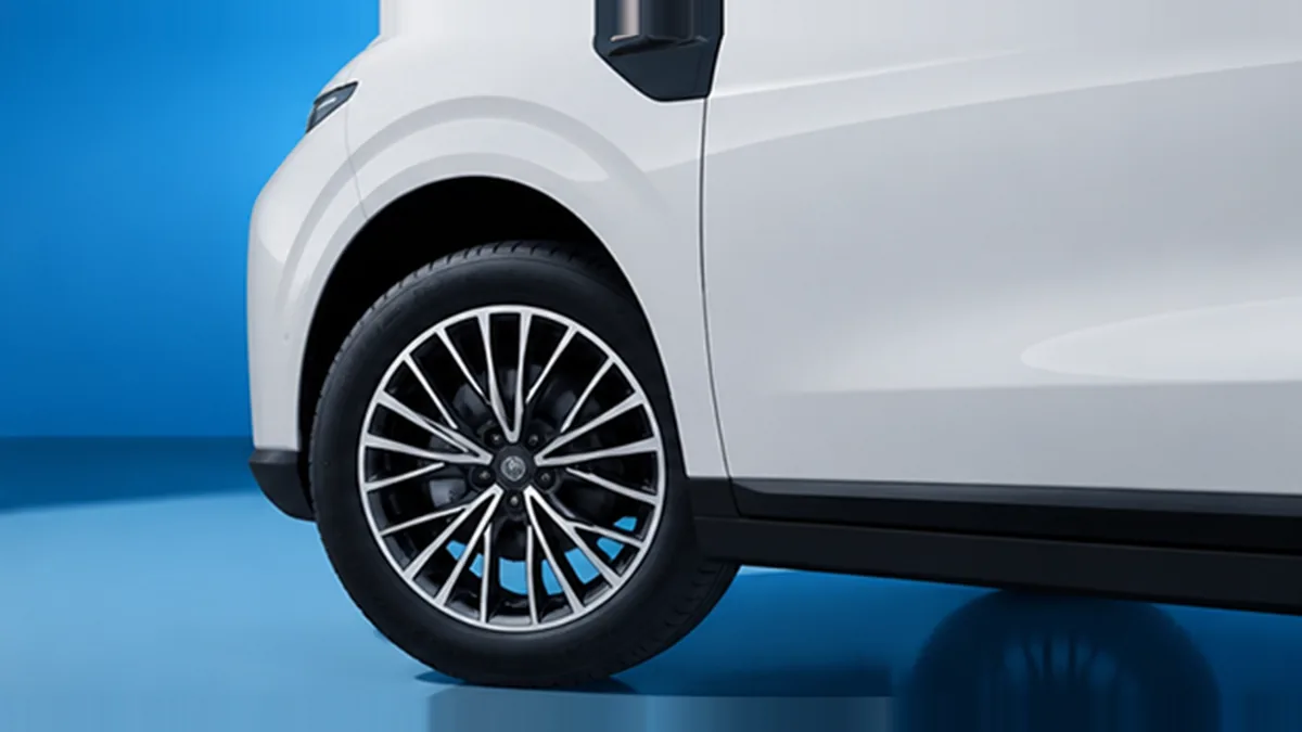 Leapmotor B10 BEV 56.2kWh LifePro AT en renting en Barcelona — vista 7