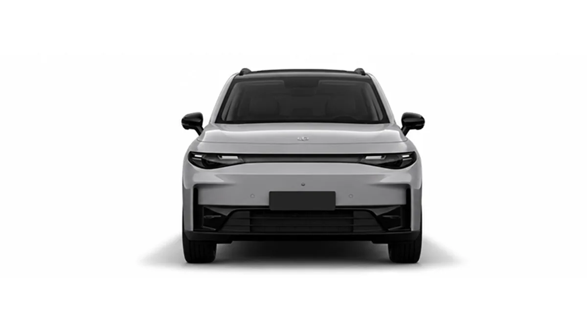 Leapmotor C10 REEV 28.4 kWh Style AT en renting en Barcelona — vista 6