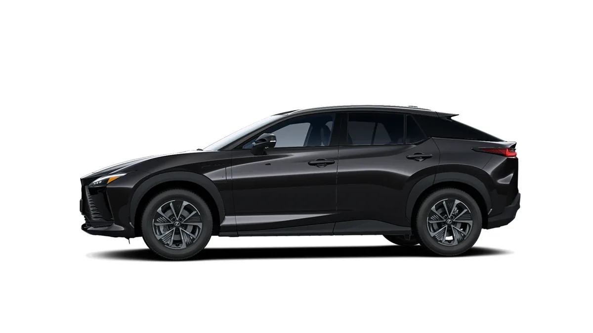 Lexus RZ 350e e-Premium Efficiency FWD 224CV en renting en Barcelona — Delantera