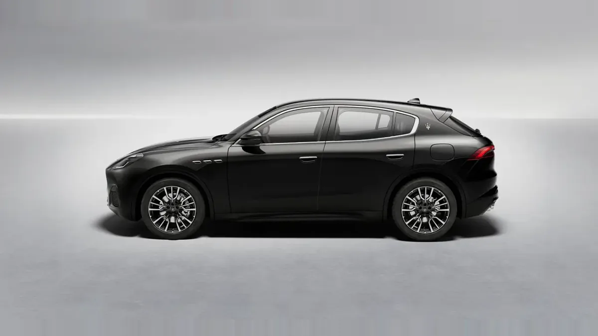 Maserati Grecale L4 MHEV 300CV AWD en renting en Barcelona — Interior