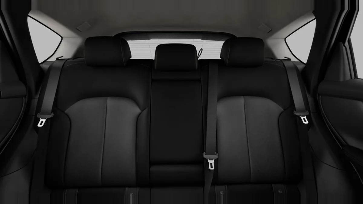 Mazda CX-60 e-Skyactiv MHEV RWD Exclusive-Line II en renting en Barcelona — vista 8