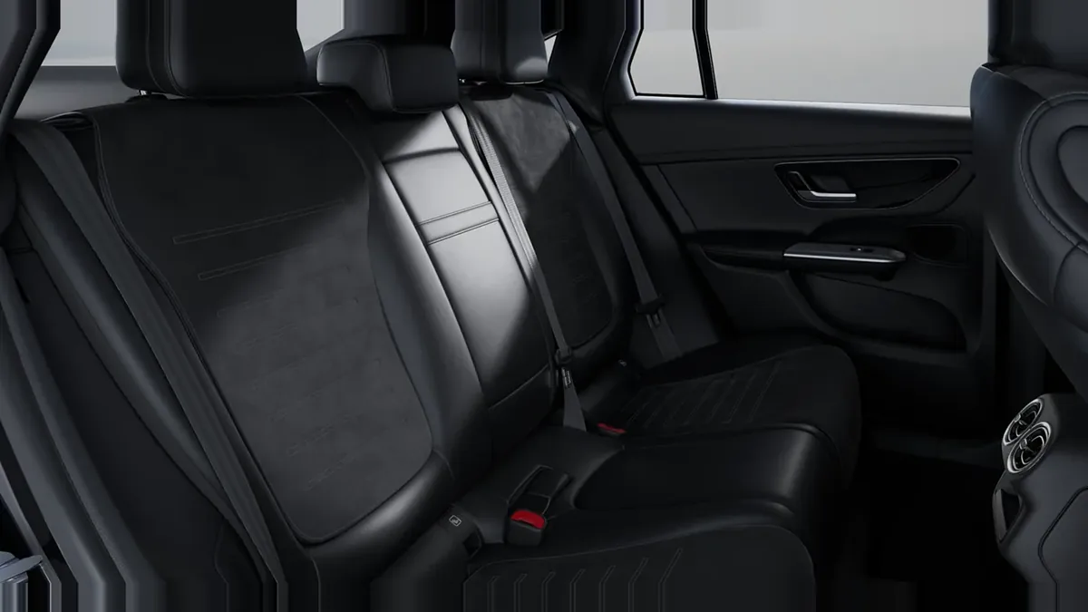 Mercedes-Benz GLC Coupé 300 de 4MATIC QS en renting en Barcelona — vista 7
