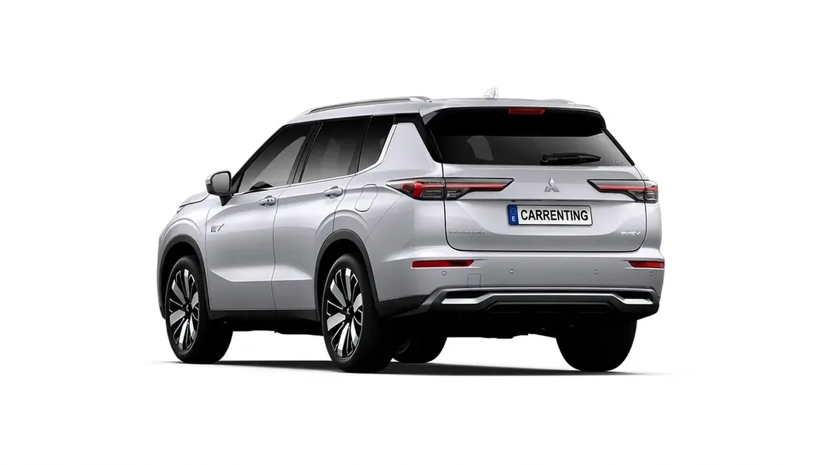 Mitsubishi Outlander PHEV Kaiteki 4WD 306CV en renting en Barcelona — vista 8