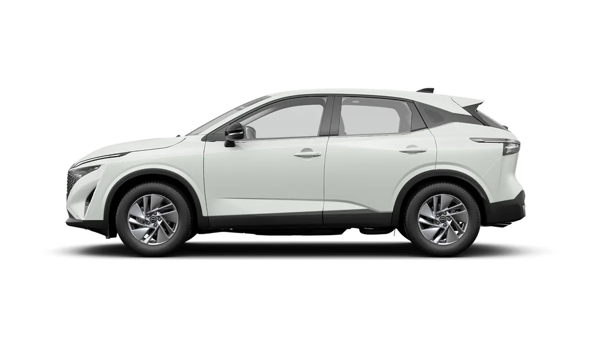Nissan Qashqai DIG-T 117kW (158CV) MHEV 4x2 Acenta WTH MR en renting en Barcelona — Trasera
