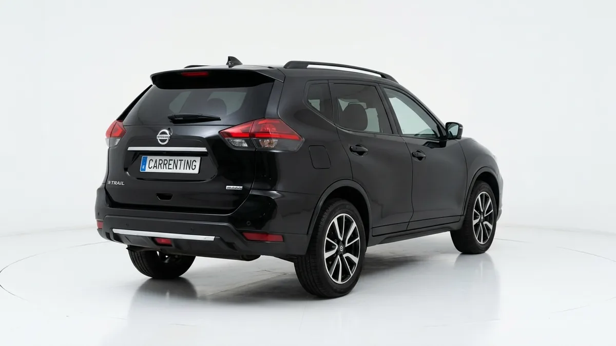 Nissan X-Trail 1.5 E-Power 204CV Acenta en renting en Barcelona — Trasera