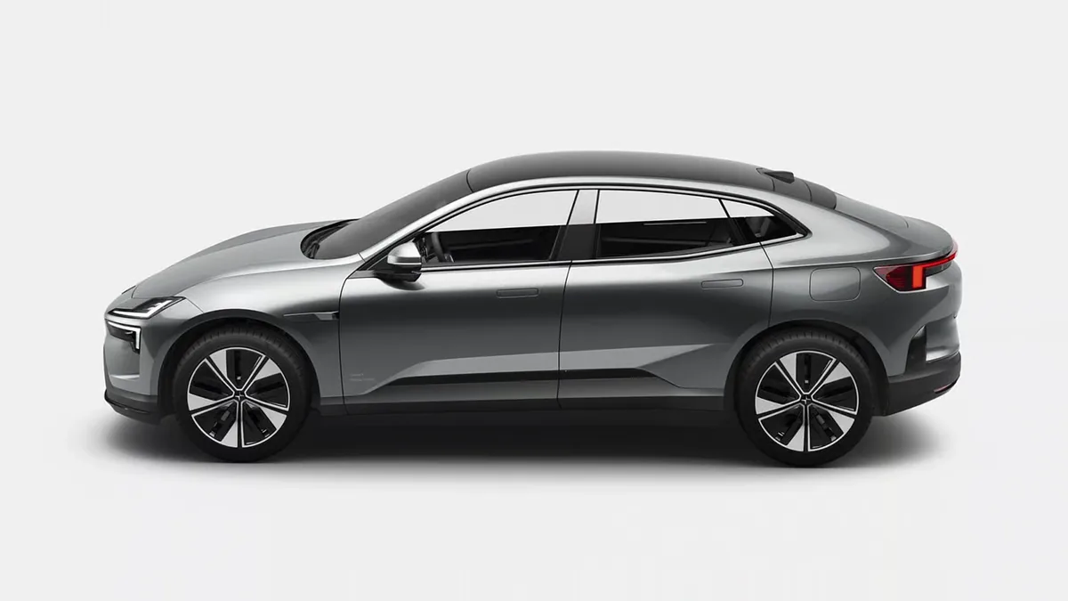 Polestar 4 Long Range Single 200kW en renting en Barcelona — Trasera