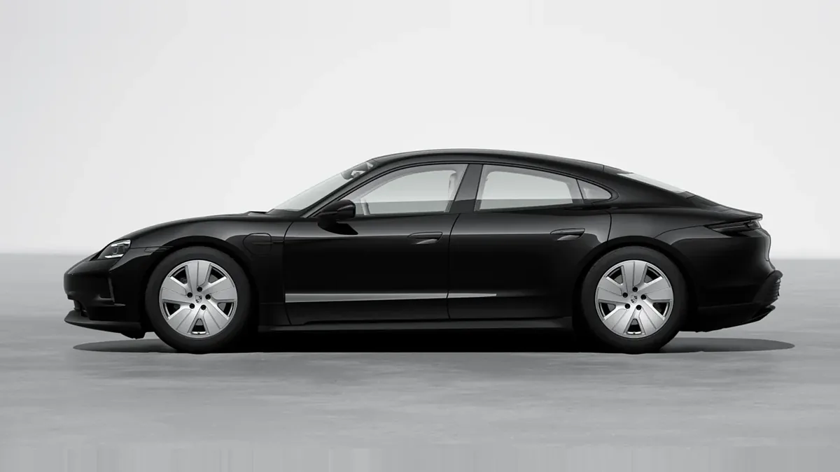 Porsche Taycan 4 en renting en Barcelona — Trasera