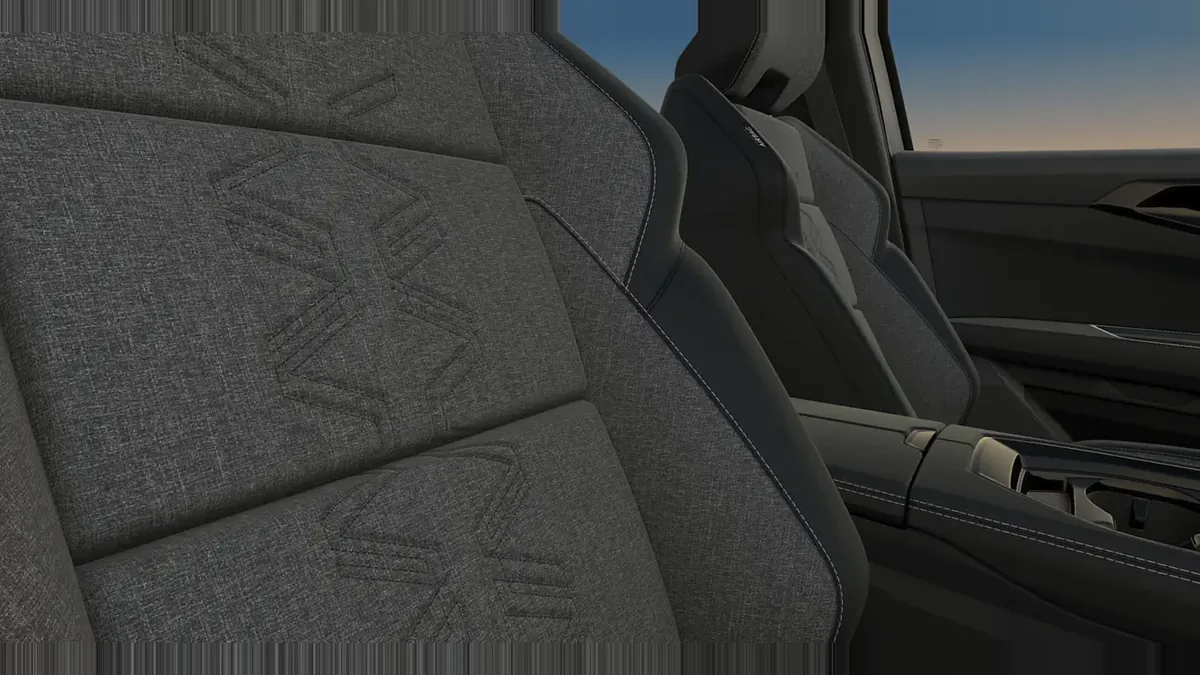 Renault Austral Evolution E-Tech Full Hybrid en renting en Barcelona — vista 6