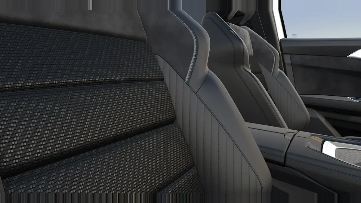 Renault Espace Espirit Alpine Full Hybrid E-Tech 146kW 7p en renting en Barcelona — vista 8