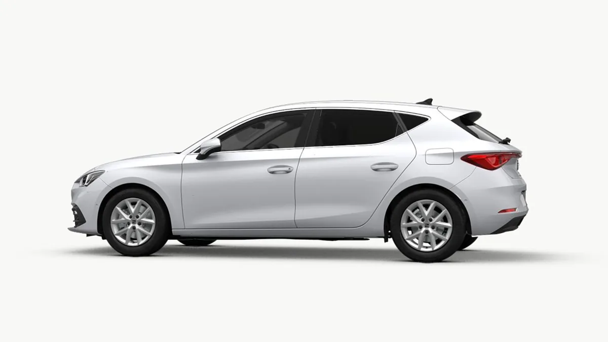 SEAT León 2.0 TDI CR St&Stp XL Fleet Pack en renting en Barcelona — Trasera