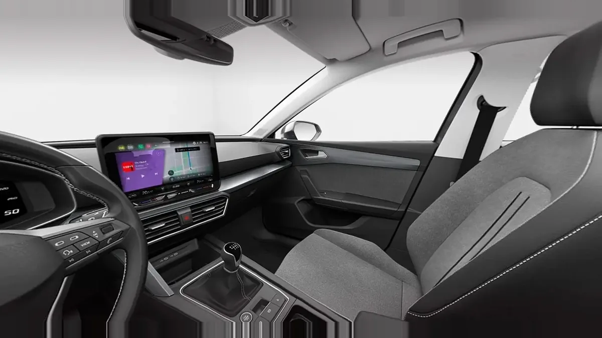 SEAT León 2.0 TDI CR St&Stp XL Fleet Pack en renting en Barcelona — vista 6