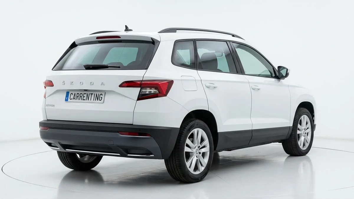 Škoda Karoq Selection 2.0 TDI DSG en renting en Barcelona — vista 6