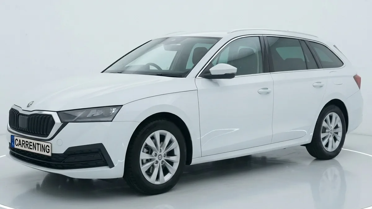 Škoda Octavia Combi Selection 2.0 TDI 150CV DSG 7vel en renting en Barcelona — Lateral