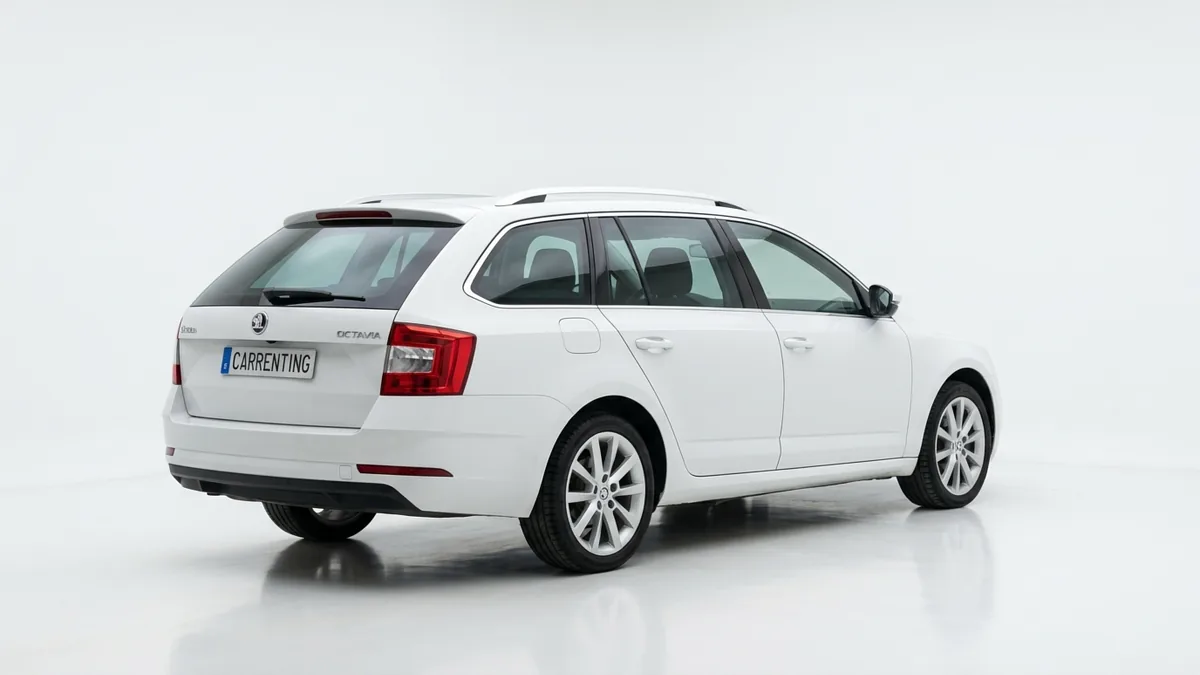 Škoda Octavia Limo Selection 2.0 TDI 150CV DSG 7vel en renting en Barcelona — Delantera