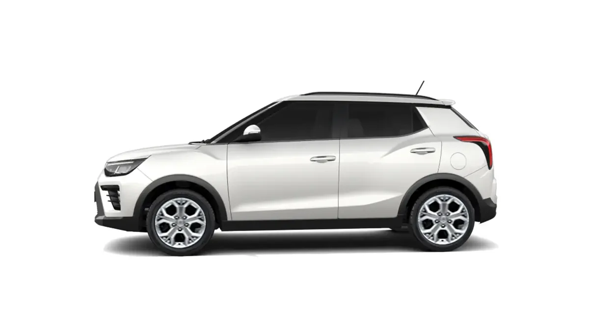 KGM Tívoli G15 Urban Plus 4x2 en renting en Barcelona — Delantera