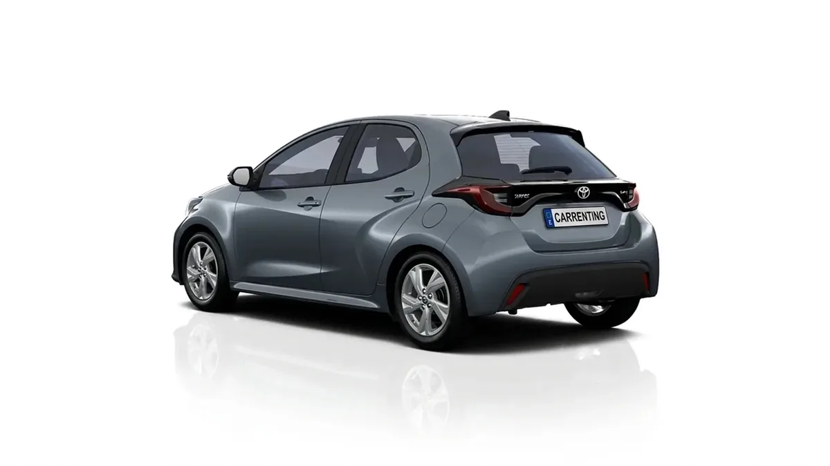 Toyota Yaris 120H 116CV Active en renting en Barcelona — vista 18