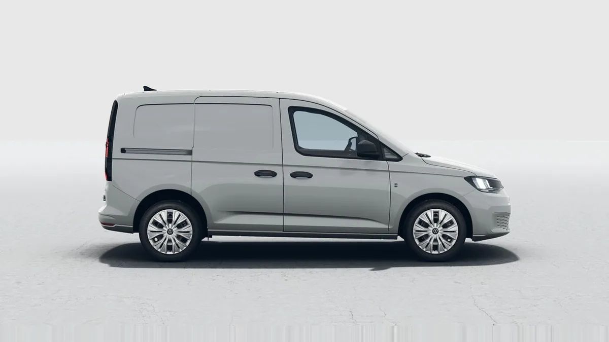 Volkswagen Caddy Cargo PHEV 1.5 TSI eHybrid en renting en Barcelona — vista 7